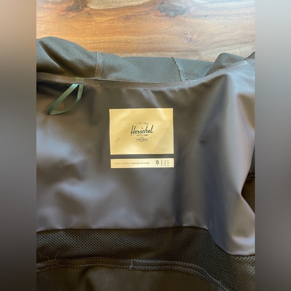Herschel Navy Blue Women’s Rain Coat Size S - Picture 7 of 11